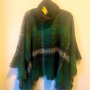 Max Edition Green & black poncho shawl, S/M